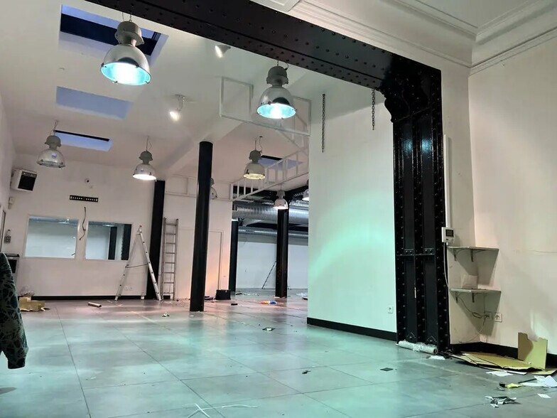 Local commercial dans Paris à vendre - Photo intérieure – Image 2 sur 15