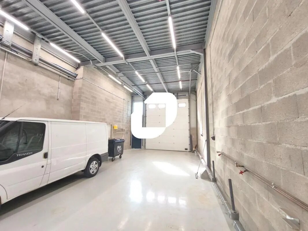 Local d’activités dans Bry-sur-Marne à louer Photo intérieure– Image 1 sur 8