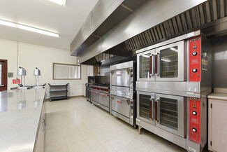 Plus de détails pour 965 Burtner Rd, Natrona Heights, PA - Local commercial à louer