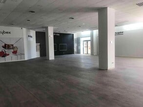 Local commercial dans San Sebastián de los Reyes, Madrid à louer Photo intérieure– Image 1 sur 7