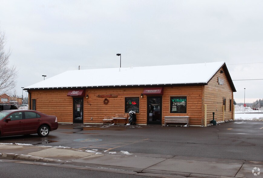 708 Stanley Ave, Cloquet, MN à vendre - Photo de l’immeuble – Image 2 sur 4