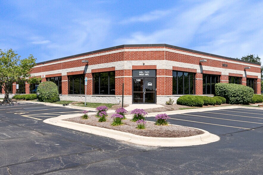 3S721 West Ave, Warrenville, IL à louer - Photo de l’immeuble – Image 1 sur 6