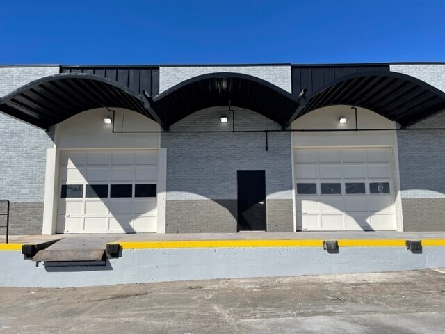 2233 NW Loop 410, San Antonio, TX à louer - Photo de l’immeuble – Image 2 sur 4