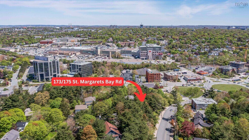 173 St Margarets Bay Rd, Halifax, NS à vendre - Photo principale – Image 1 sur 2