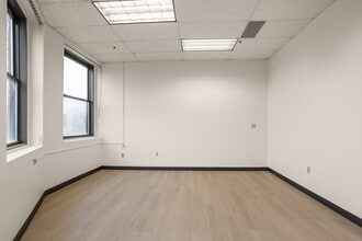 435 Lancaster St, Leominster, MA à louer Photo intérieure– Image 2 sur 3