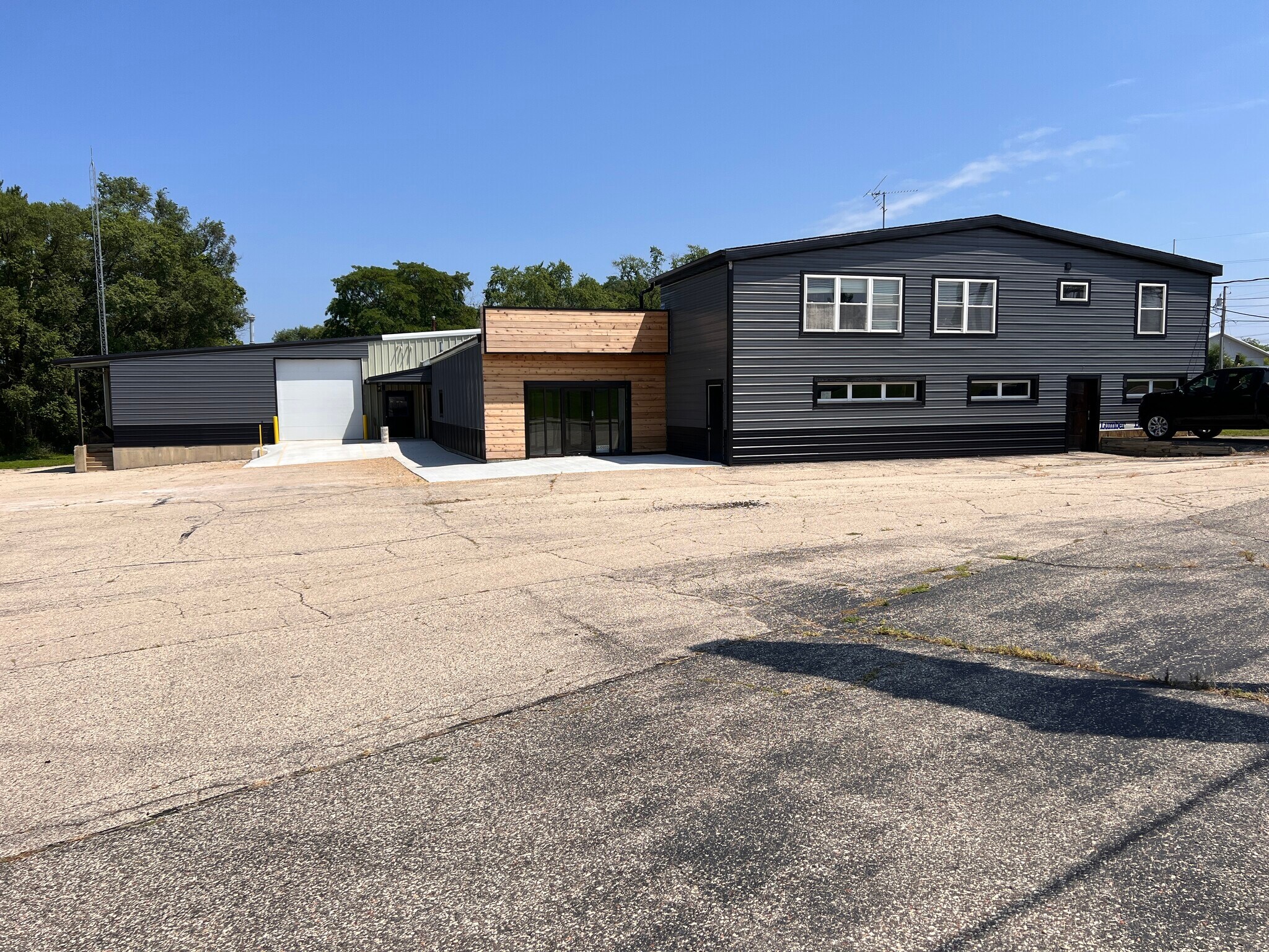 1411 New Pinery Rd, Portage, WI à louer Photo principale– Image 1 sur 4
