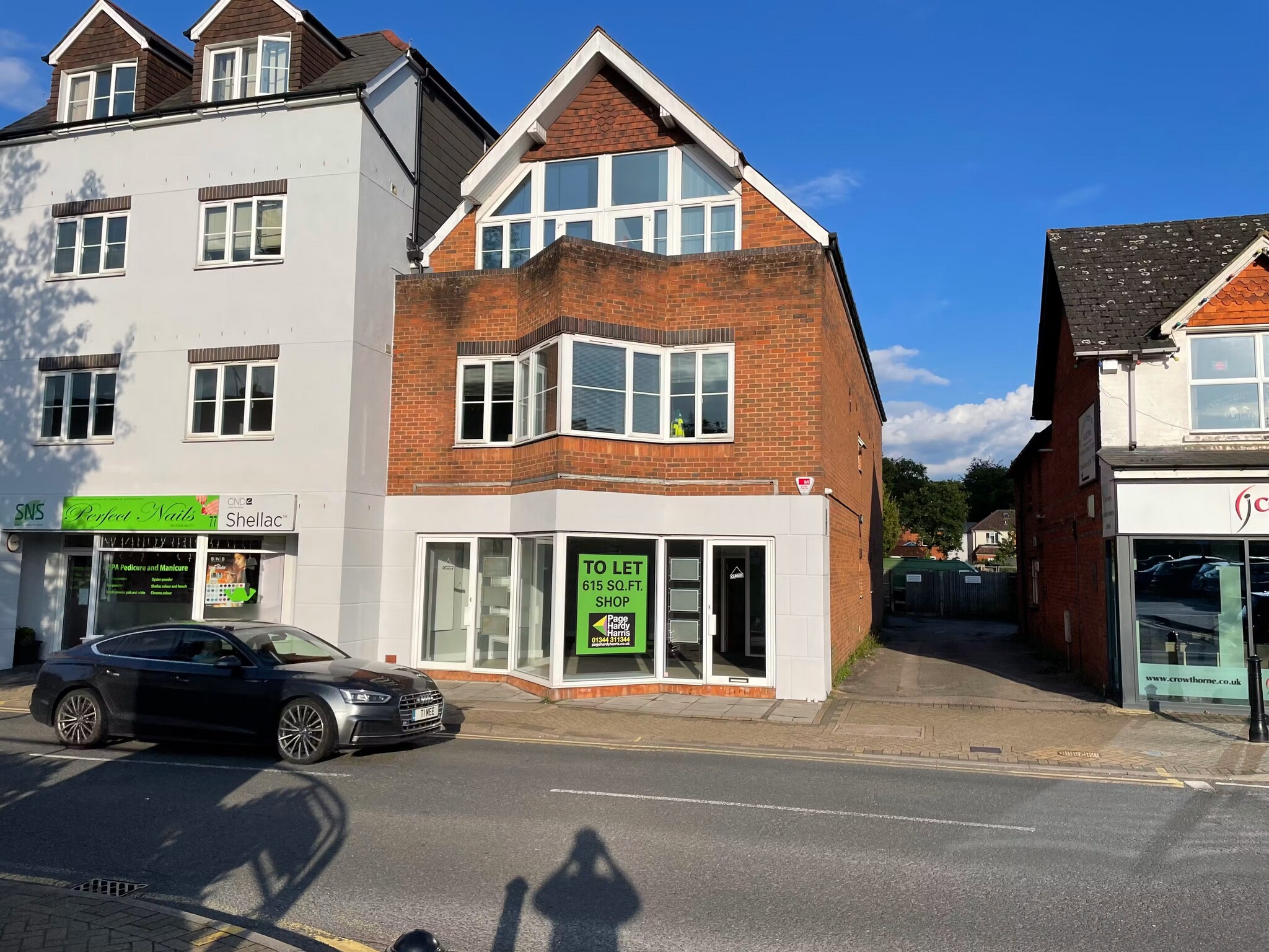 79 High St, Crowthorne à louer Photo de l’immeuble– Image 1 sur 10