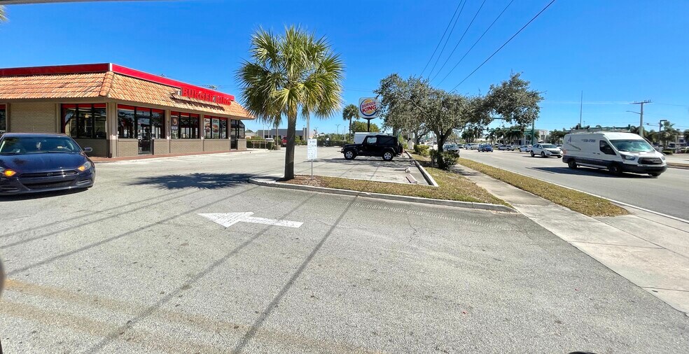 2829 Northlake Blvd, Lake Park, FL à vendre - Photo de l’immeuble – Image 3 sur 6