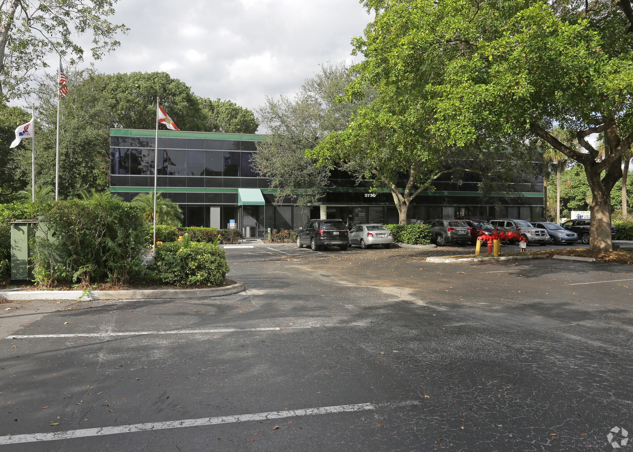 3730 Coconut Creek Pky, Coconut Creek, FL à louer Photo principale– Image 1 sur 15