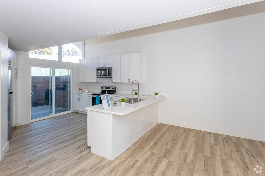151 Gayland St, Escondido, CA à vendre - Photo de l’immeuble – Image 2 sur 24
