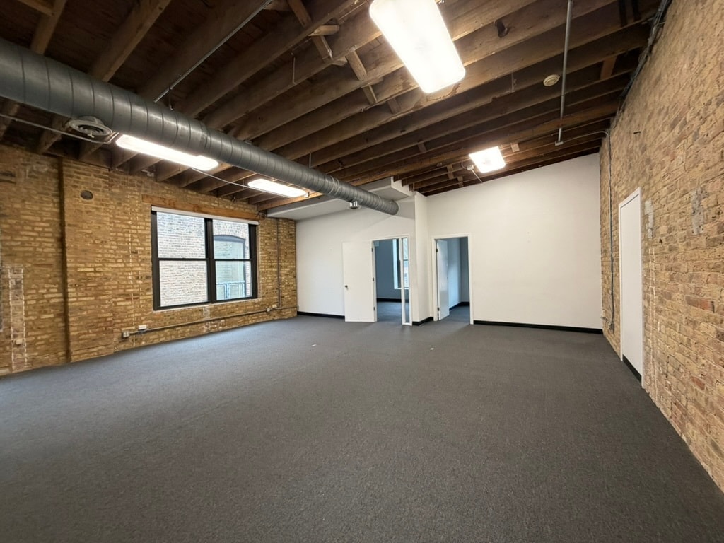 1332 N Halsted St, Chicago, IL à louer Photo intérieure– Image 1 sur 11