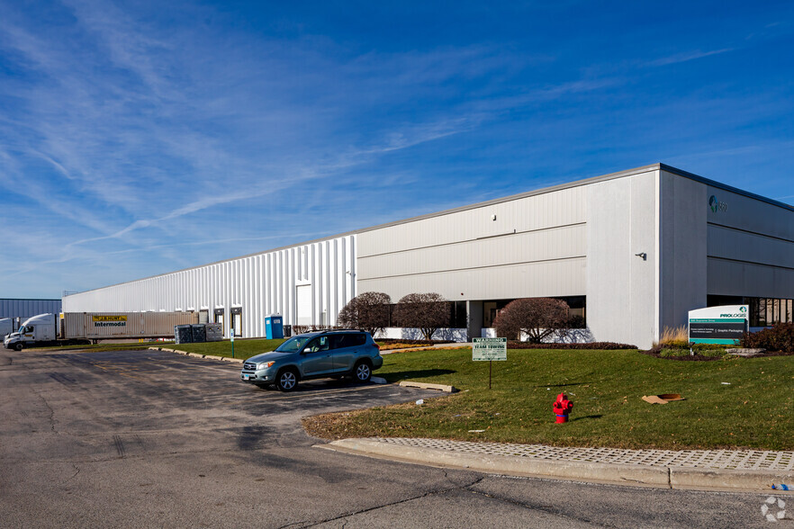 560-590 Supreme Dr, Bensenville, IL à louer - Photo de l’immeuble – Image 2 sur 5