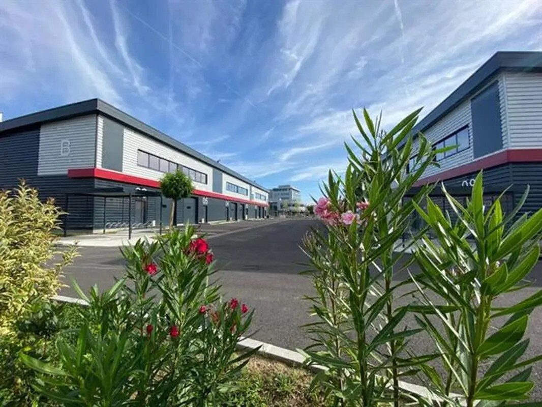 Local d’activités dans Toulouse à louer Photo de l’immeuble– Image 1 sur 6