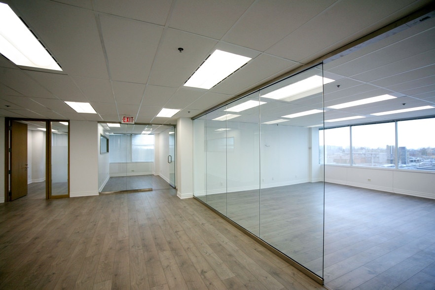970 Lawrence Ave W, Toronto, ON à louer - Photo intérieure – Image 2 sur 2