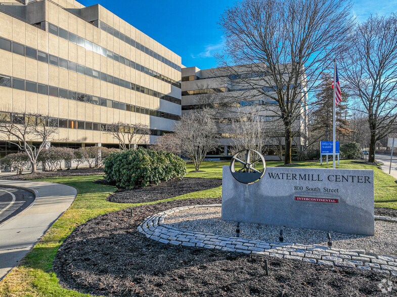 800 South St, Waltham, MA à louer - Photo de l’immeuble – Image 2 sur 9