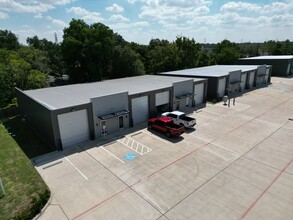 17107 South Dr, Cypress, TX à louer Photo de l’immeuble– Image 1 sur 4