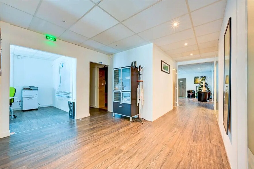 Bureau dans Aubagne à vendre - Photo intérieure – Image 3 sur 7