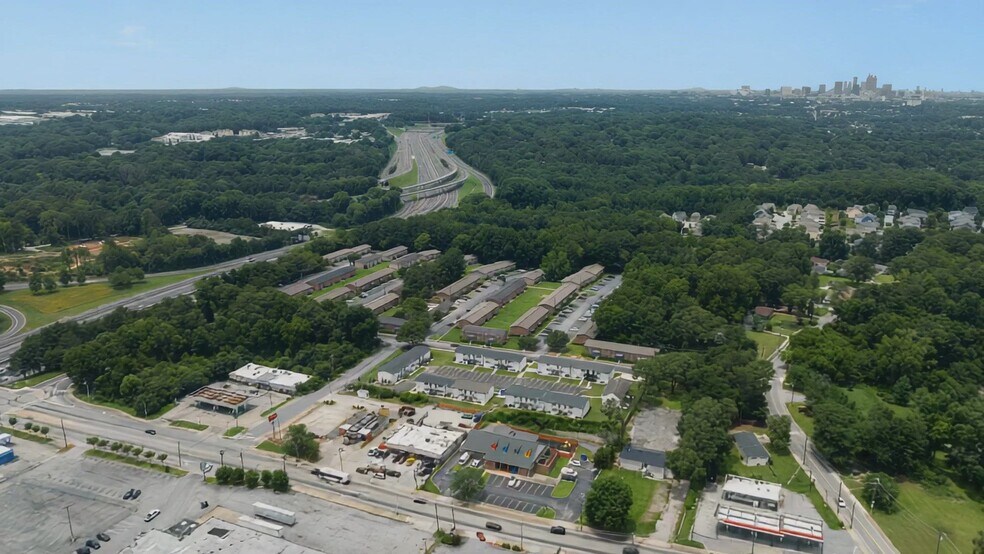 2612 Steele Ave SW, Atlanta, GA à vendre - Vidéo sur l’annonce professionnelle – Image 2 sur 20