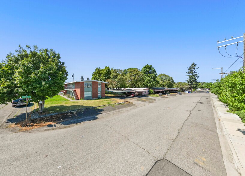 5004-5010 E 1st Ave, Spokane Valley, WA à vendre - Photo de l’immeuble – Image 3 sur 34