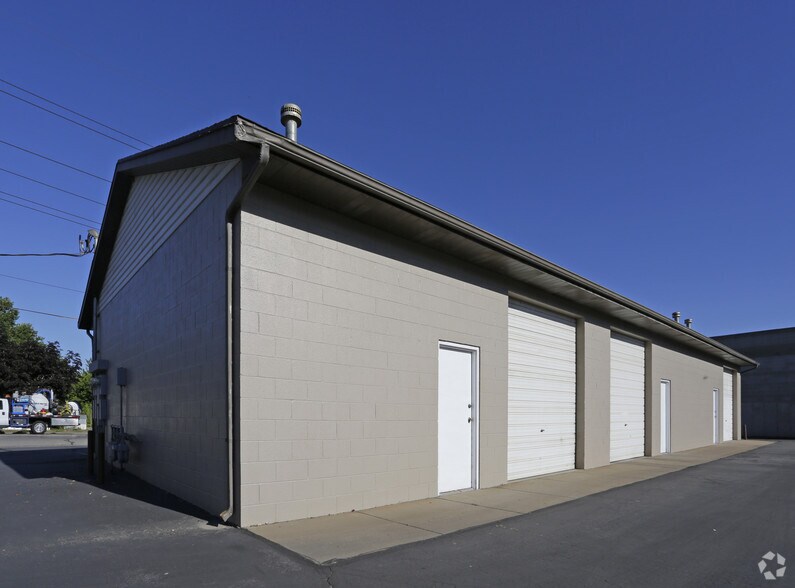 2260-2290 N 640 W, Woods Cross, UT à louer - Photo de l’immeuble – Image 2 sur 3