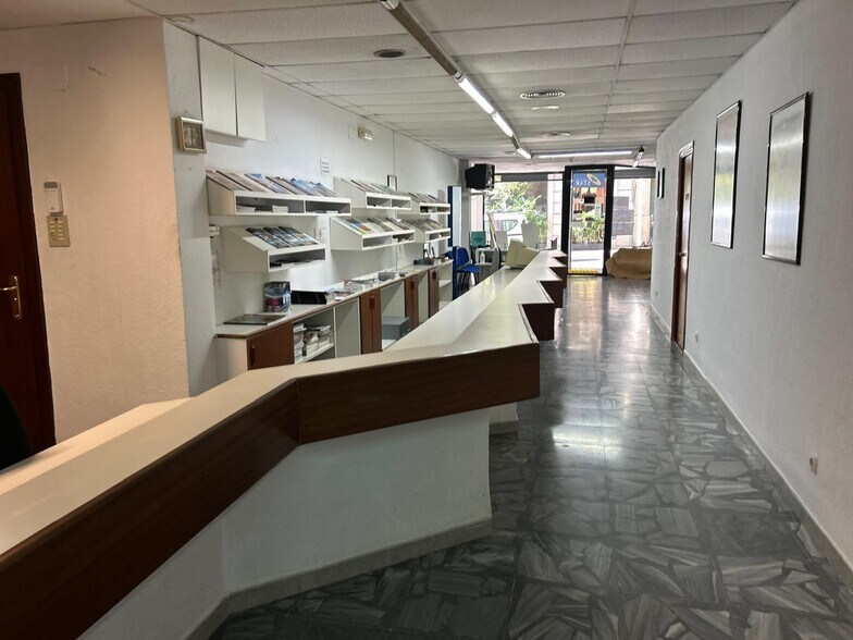Immeuble residentiel dans Barcelone, Barcelona à vendre - Photo intérieure – Image 3 sur 5