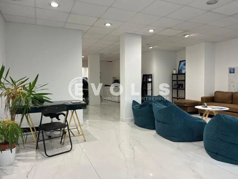 Local commercial dans Paris à louer Photo intérieure– Image 1 sur 9