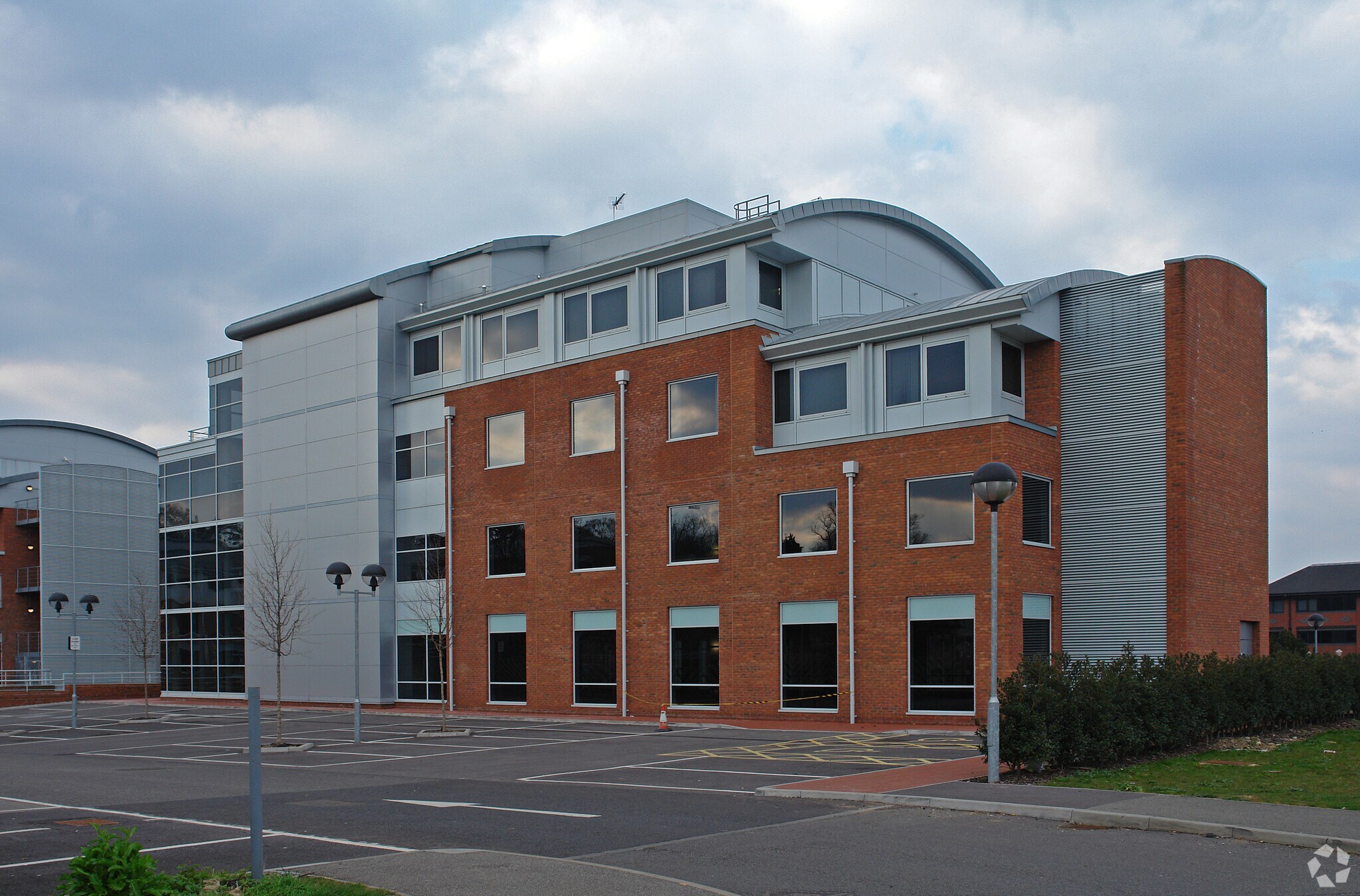 Griffiths Way, St Albans à louer Photo de l’immeuble– Image 1 sur 9