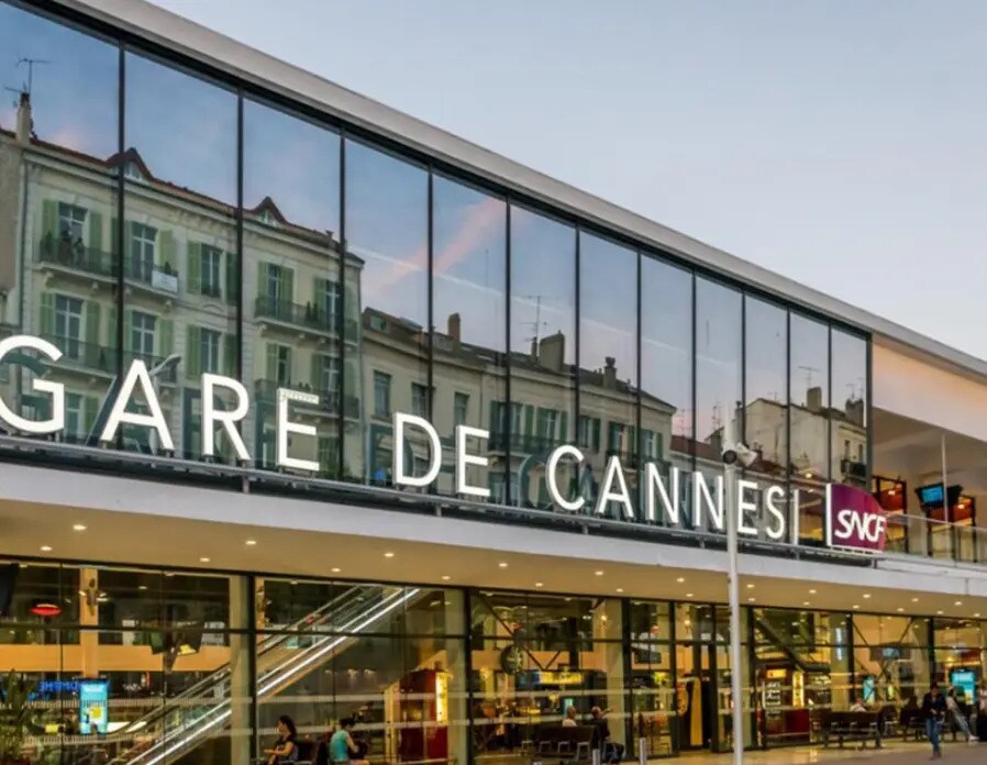 Local commercial dans Cannes à louer Photo de l’immeuble– Image 1 sur 2