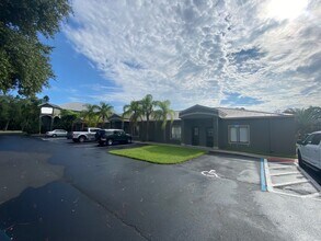 5131 Industry Dr, Melbourne, FL à louer Photo intérieure– Image 1 sur 12