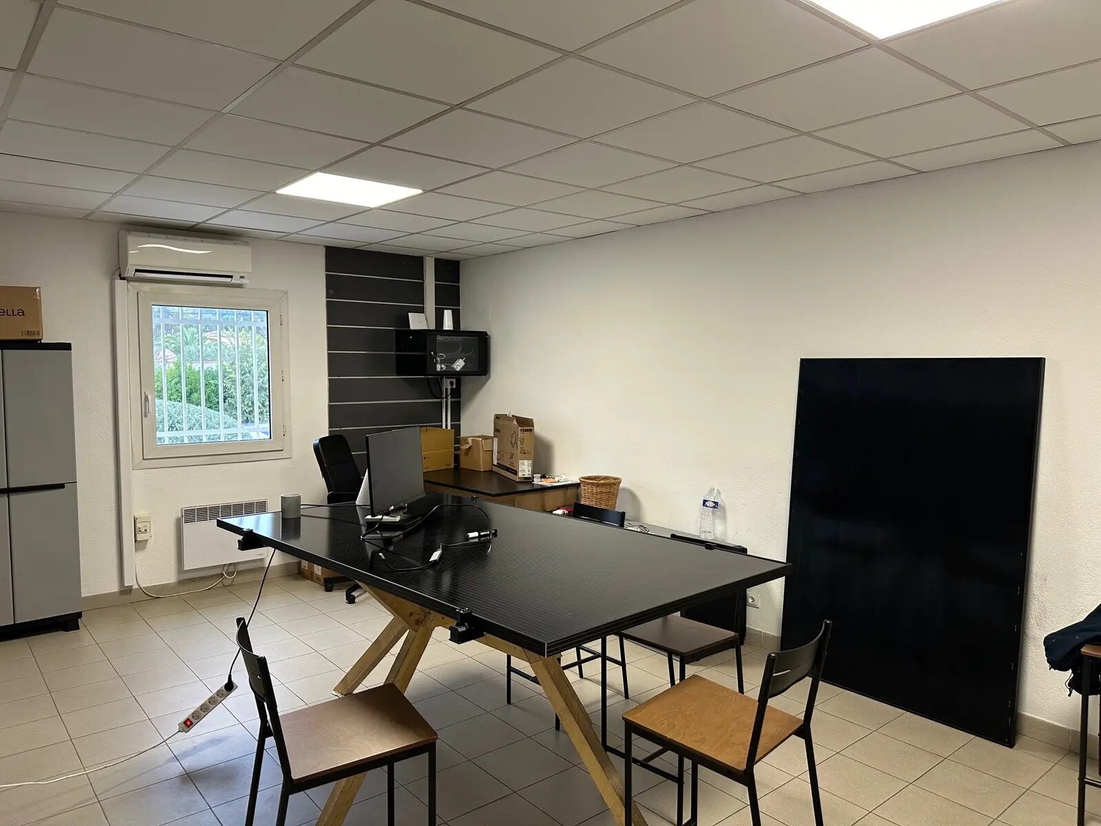 Local d’activités dans Aubagne à louer Photo intérieure– Image 1 sur 8