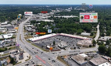 4605-4619 W Gate City Blvd, Greensboro, NC à louer Aérien– Image 1 sur 5