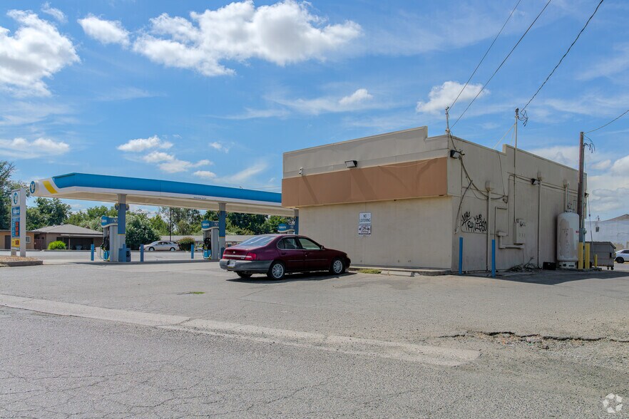 1573 N Beale Rd, Marysville, CA à vendre - Photo de l’immeuble – Image 2 sur 3