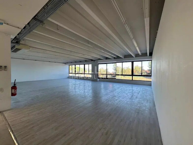 Local commercial dans Villeneuve-Loubet à louer - Photo intérieure – Image 2 sur 9