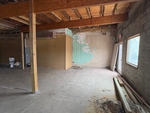 114 E Columbus Dr, Tampa, FL à louer Photo intérieure– Image 2 sur 4