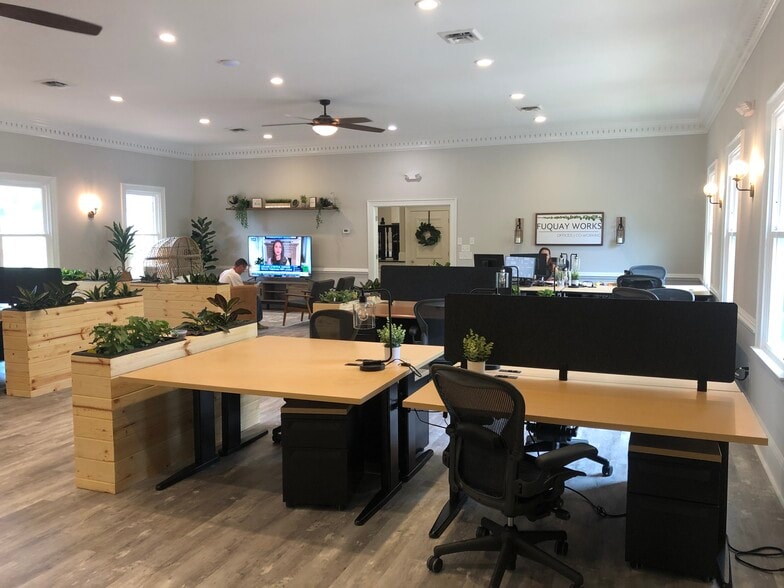 201 E Academy St, Fuquay-Varina, NC à vendre - Photo intérieure – Image 3 sur 19