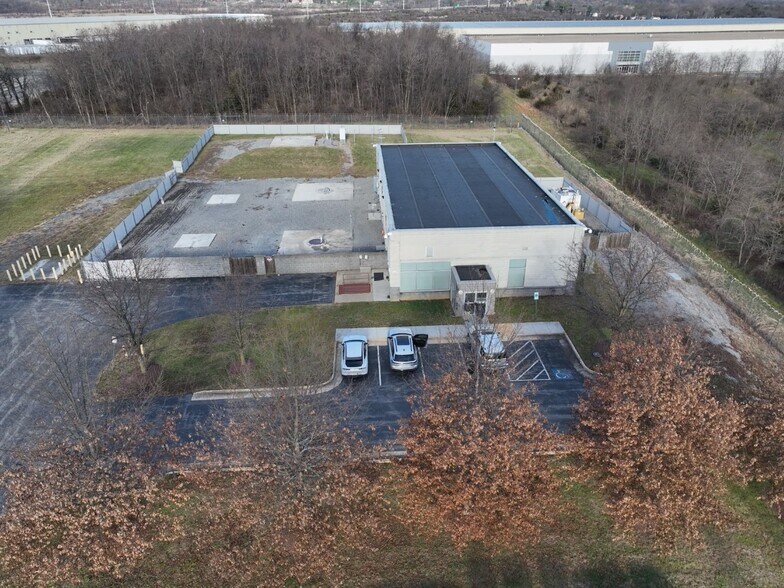 260 Shady Elm Rd, Winchester, VA à louer - Photo de l’immeuble – Image 2 sur 8