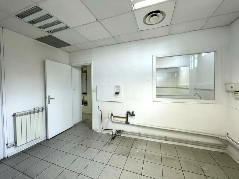 Bureau dans Saint-Jeannet à louer - Photo intérieure – Image 3 sur 9