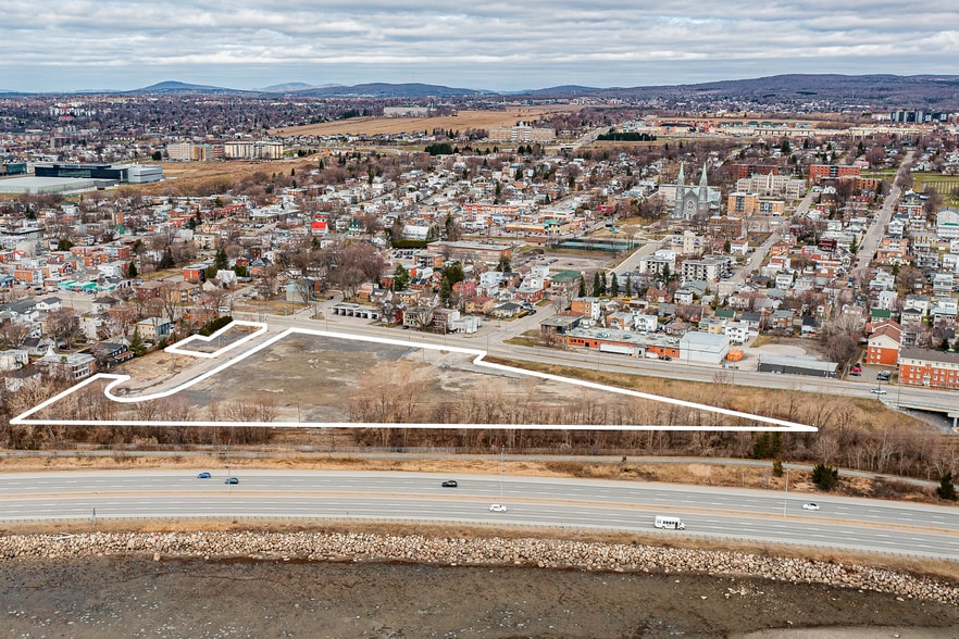 3216-3360 Boul Sainte-Anne, Québec, QC à vendre - Aérien – Image 1 sur 1