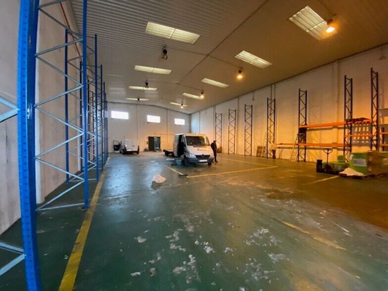 Industriel/Logistique dans Móstoles, Madrid à vendre - Photo intérieure – Image 2 sur 10