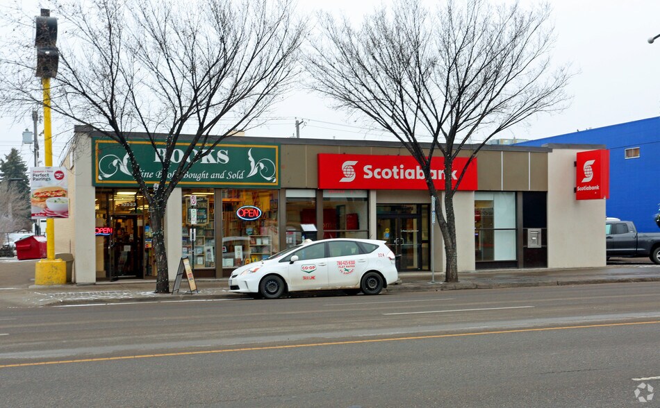 10537 82nd Ave NW, Edmonton, AB à louer - Photo de l’immeuble – Image 2 sur 2