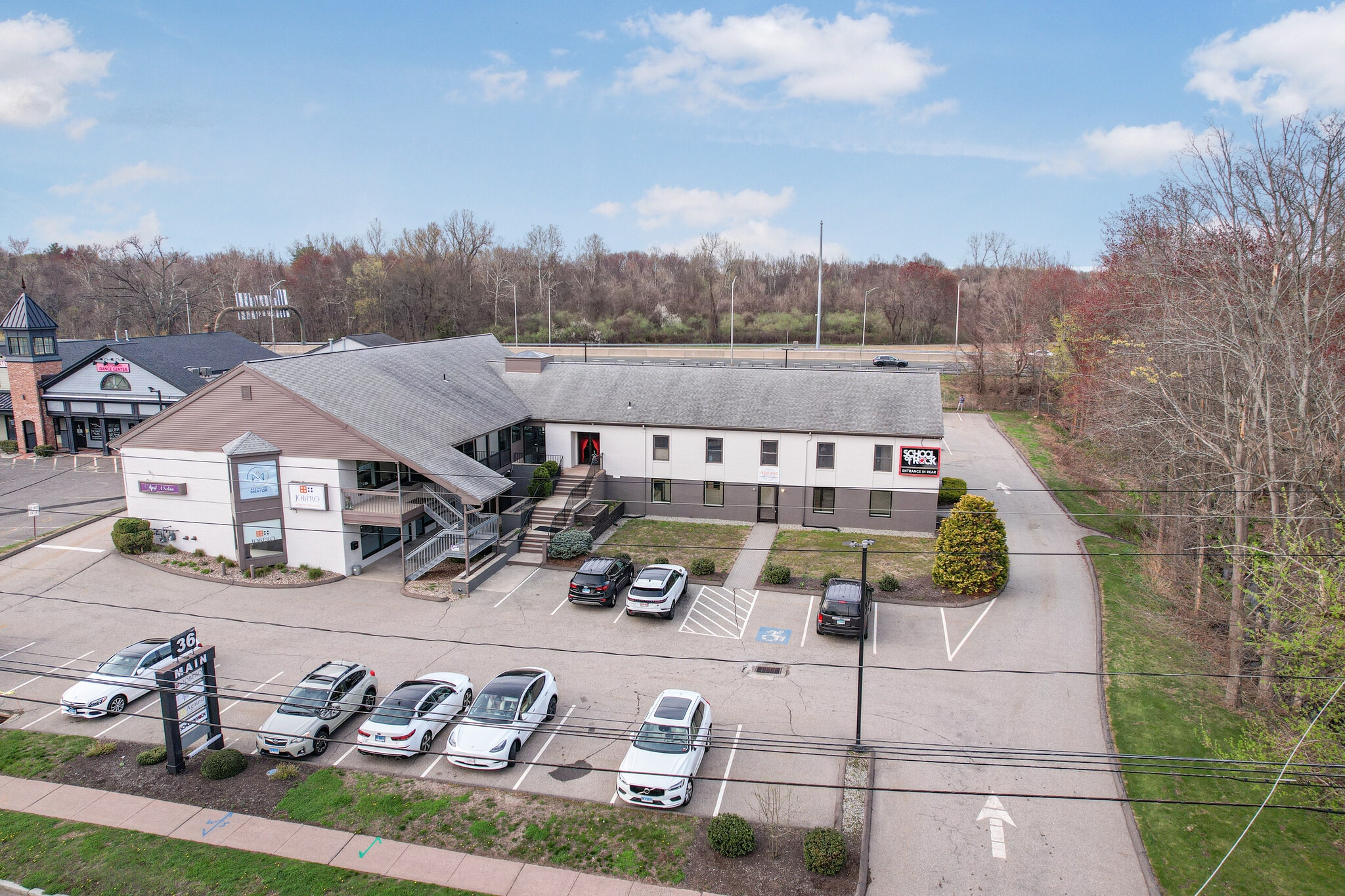 36 Main St, East Hartford, CT à louer Photo principale– Image 1 sur 8