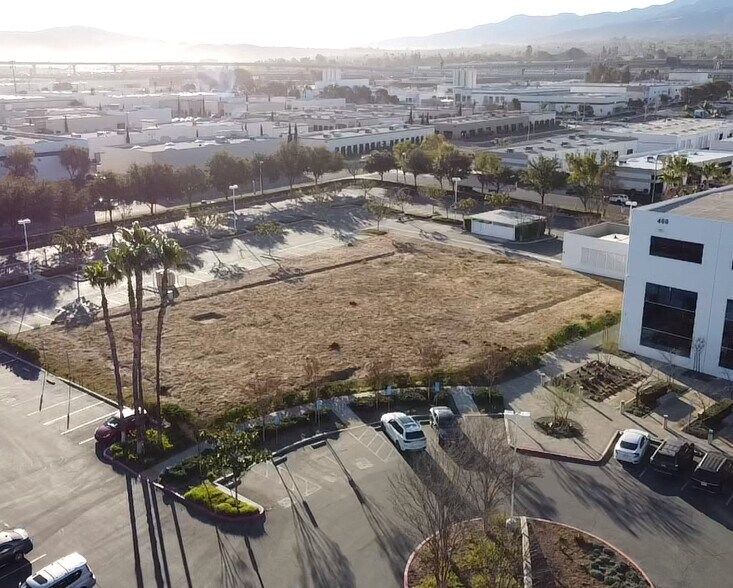 450 E Rincon St, Corona, CA à vendre - Aérien – Image 2 sur 4