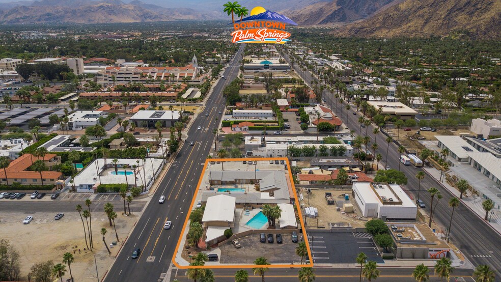 1455 N Indian Canyon Dr, Palm Springs, CA à vendre - Photo de l’immeuble – Image 2 sur 17