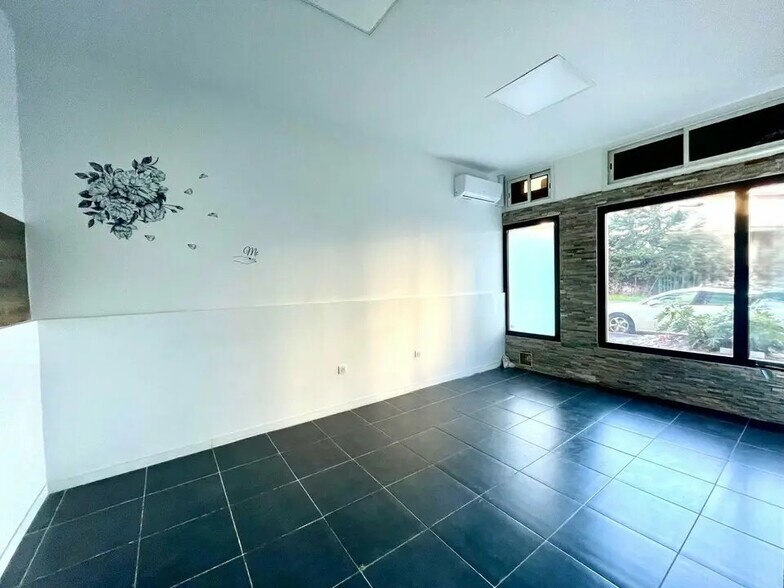 Bureau dans Antibes à louer - Photo intérieure – Image 2 sur 5