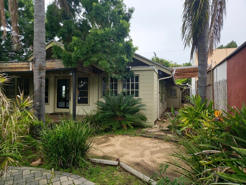 3127 Santa Monica Blvd, Santa Monica, CA à louer - Photo de l’immeuble – Image 2 sur 23