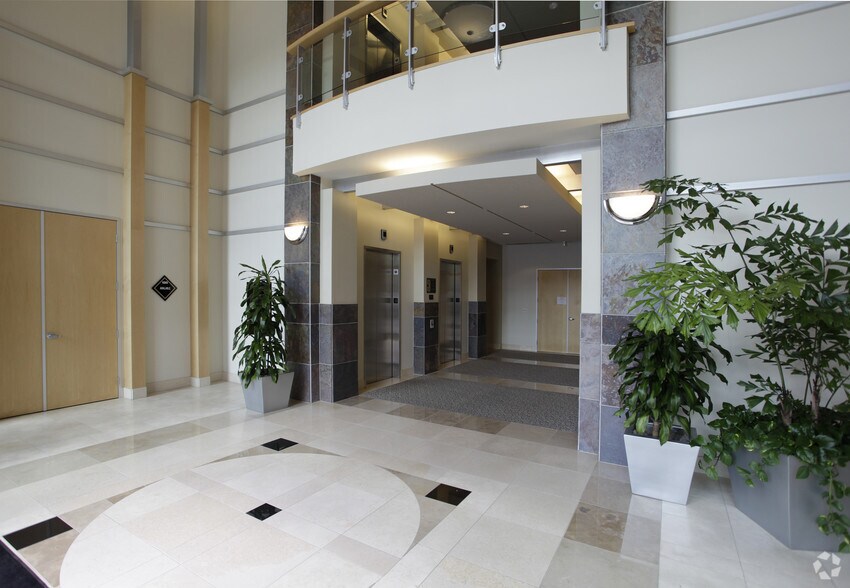 9915 mira mesa Blvd, San Diego, CA à louer - Hall d’entrée – Image 2 sur 8