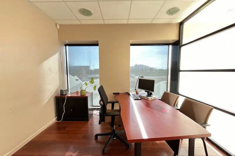 Bureau dans Montpellier à louer - Photo de l’immeuble – Image 2 sur 10