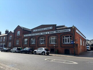Plus de détails pour 21 Old Brewery Ln, Henley On Thames - Bureau à louer