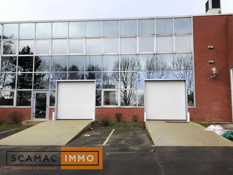 Bureau dans Les Ulis à louer - Photo de l’immeuble – Image 3 sur 12