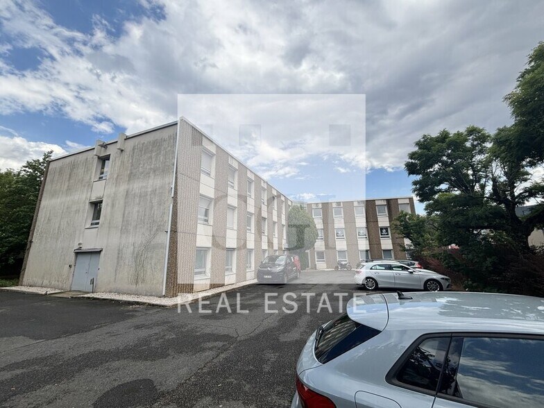 Bureau dans Écully à vendre - Photo de l’immeuble – Image 1 sur 10